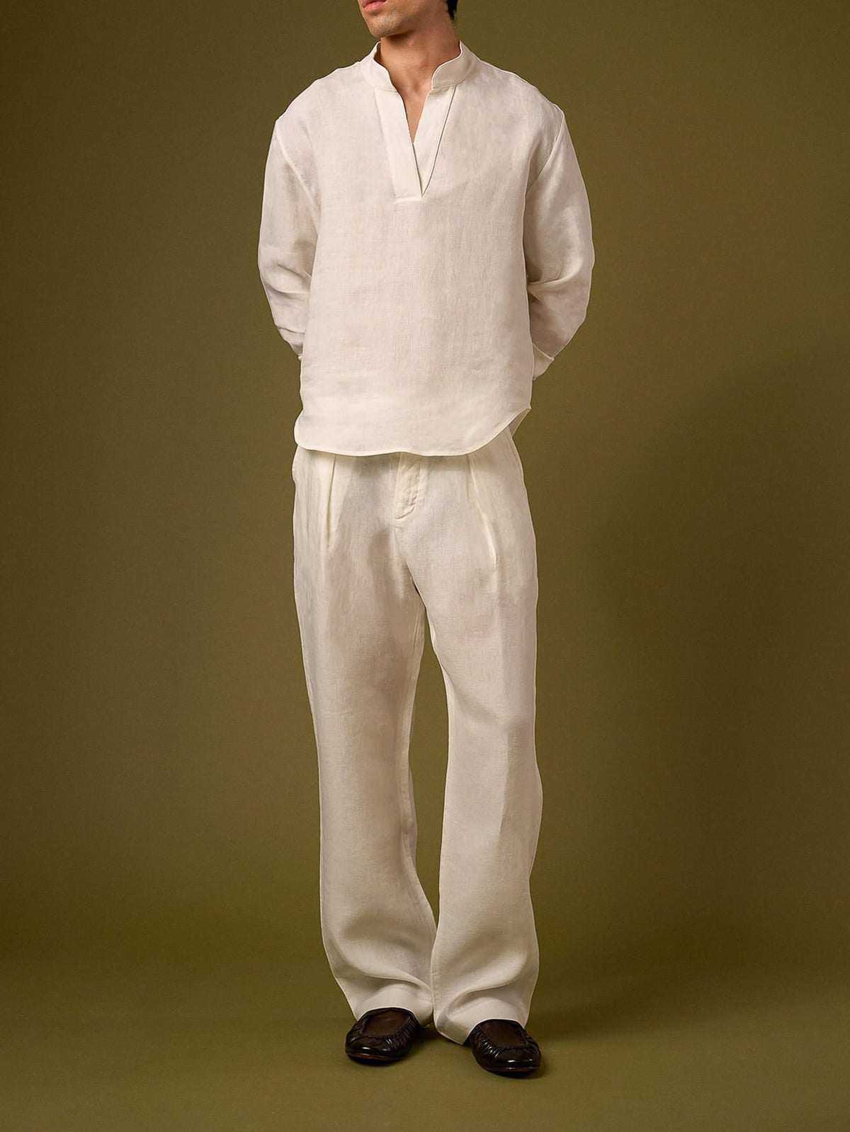 LINEN V-NECK SHIRT