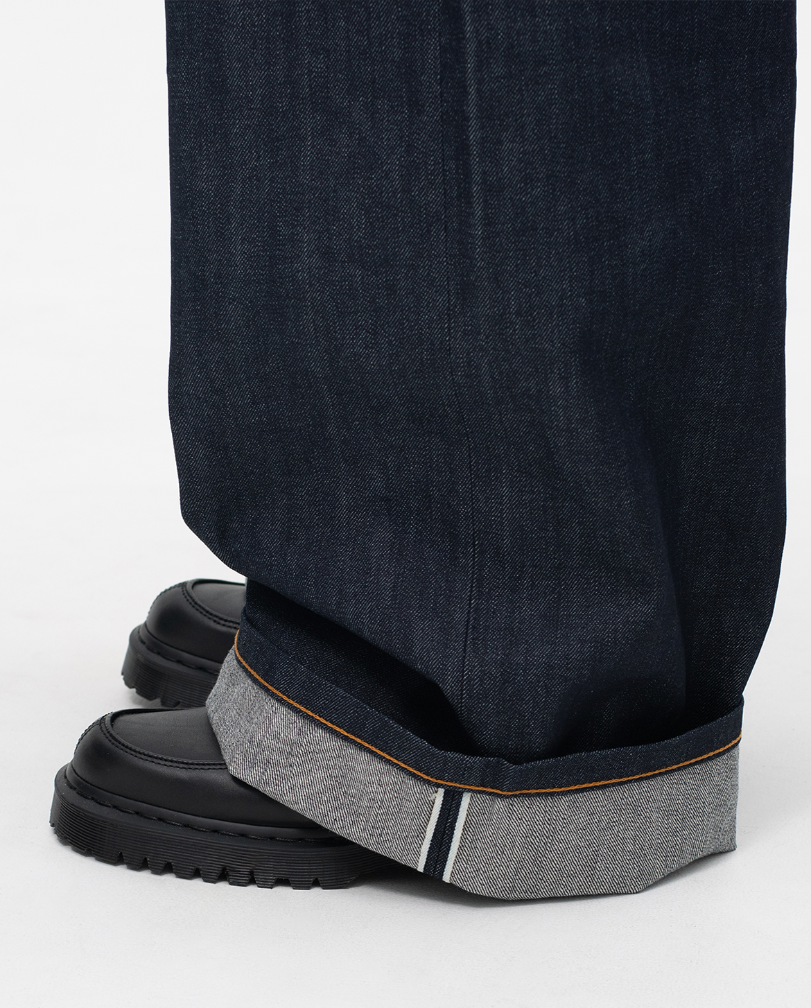 OKAYAMA RAW SELVEDGE BAGGY JEANS