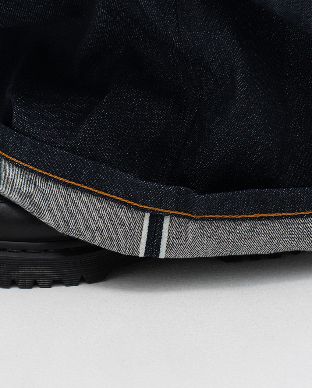 OKAYAMA RAW SELVEDGE BAGGY JEANS