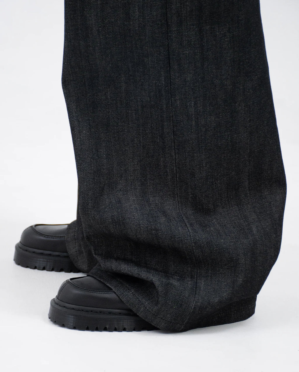 OKAYAMA RAW SELVEDGE BAGGY JEANS