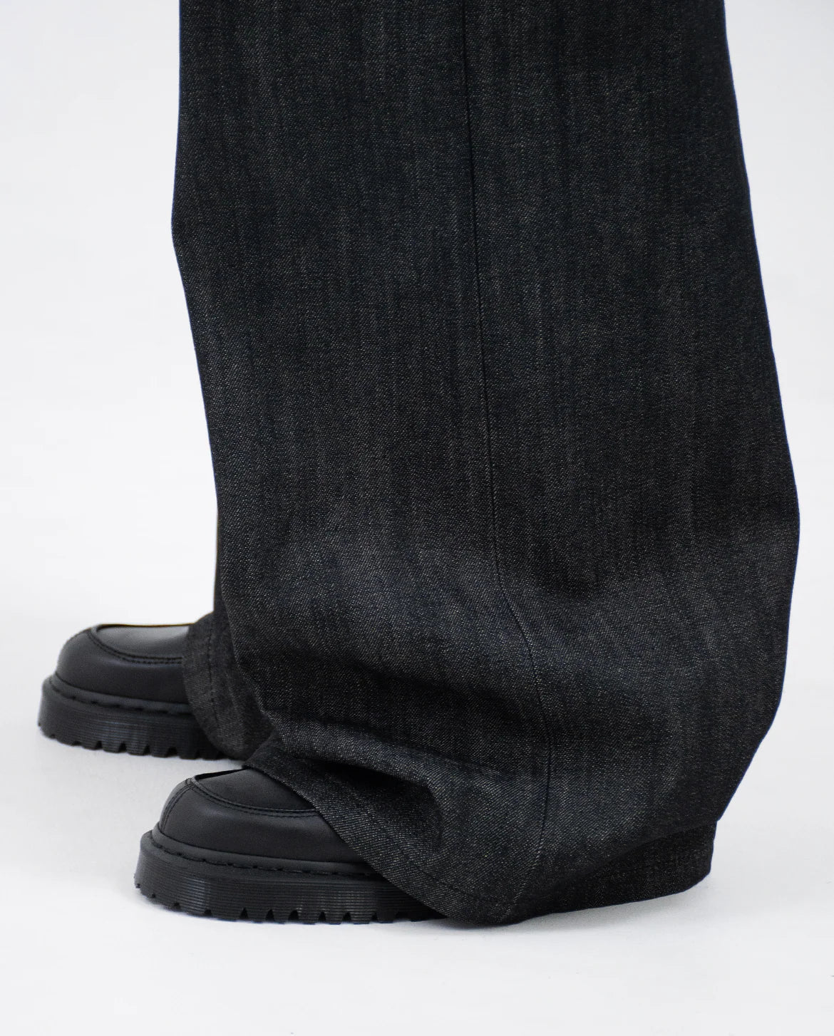 OKAYAMA RAW SELVEDGE BAGGY JEANS